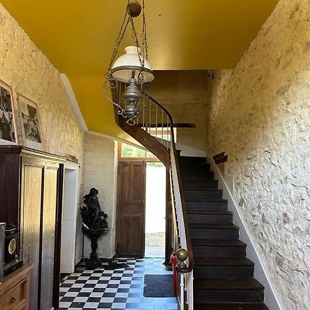 Le Lude Ancien Relais De Chasse A 35 Min Du Circuit 24H Du Mans Bed & Breakfast エクステリア 写真