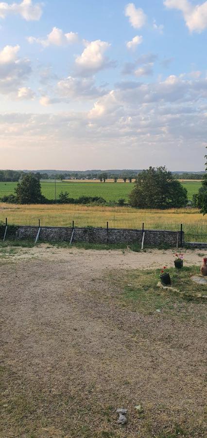 Le Lude Ancien Relais De Chasse A 35 Min Du Circuit 24H Du Mans Bed & Breakfast エクステリア 写真